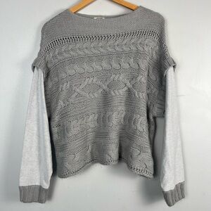 Gimmicks by BKE Grey cable knit sweater size small